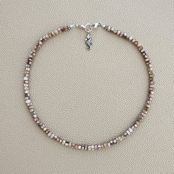 MINI MOTHER OF PEARL NECKLACE W/ MINI SEAHORSE--16" - Picture 2 of 2